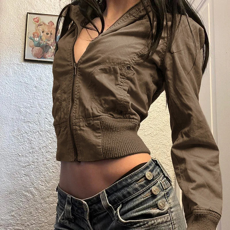Women’s Cropped Zip-Up Jacket with Fitted Waist and Sporty Minimalist Design